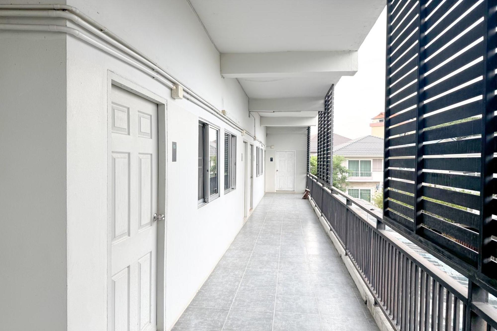 Tf Apartment Chiang Mai Exterior photo